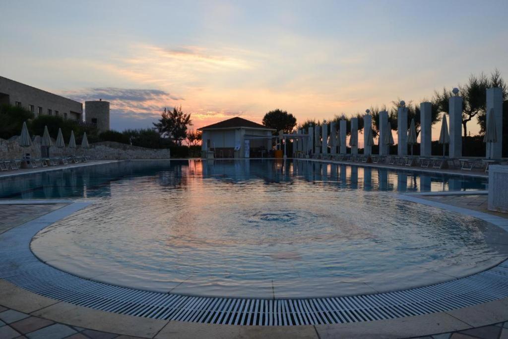 Hotel Scoglio Degli Achei Torre Santa Sabina Exterior photo